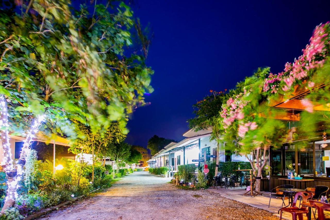 Numhom Resort Ban Nong Chum Saeng Luaran gambar