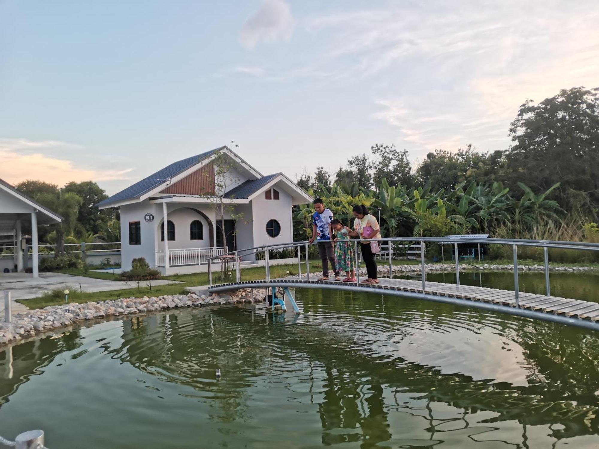 Numhom Resort Ban Nong Chum Saeng Luaran gambar