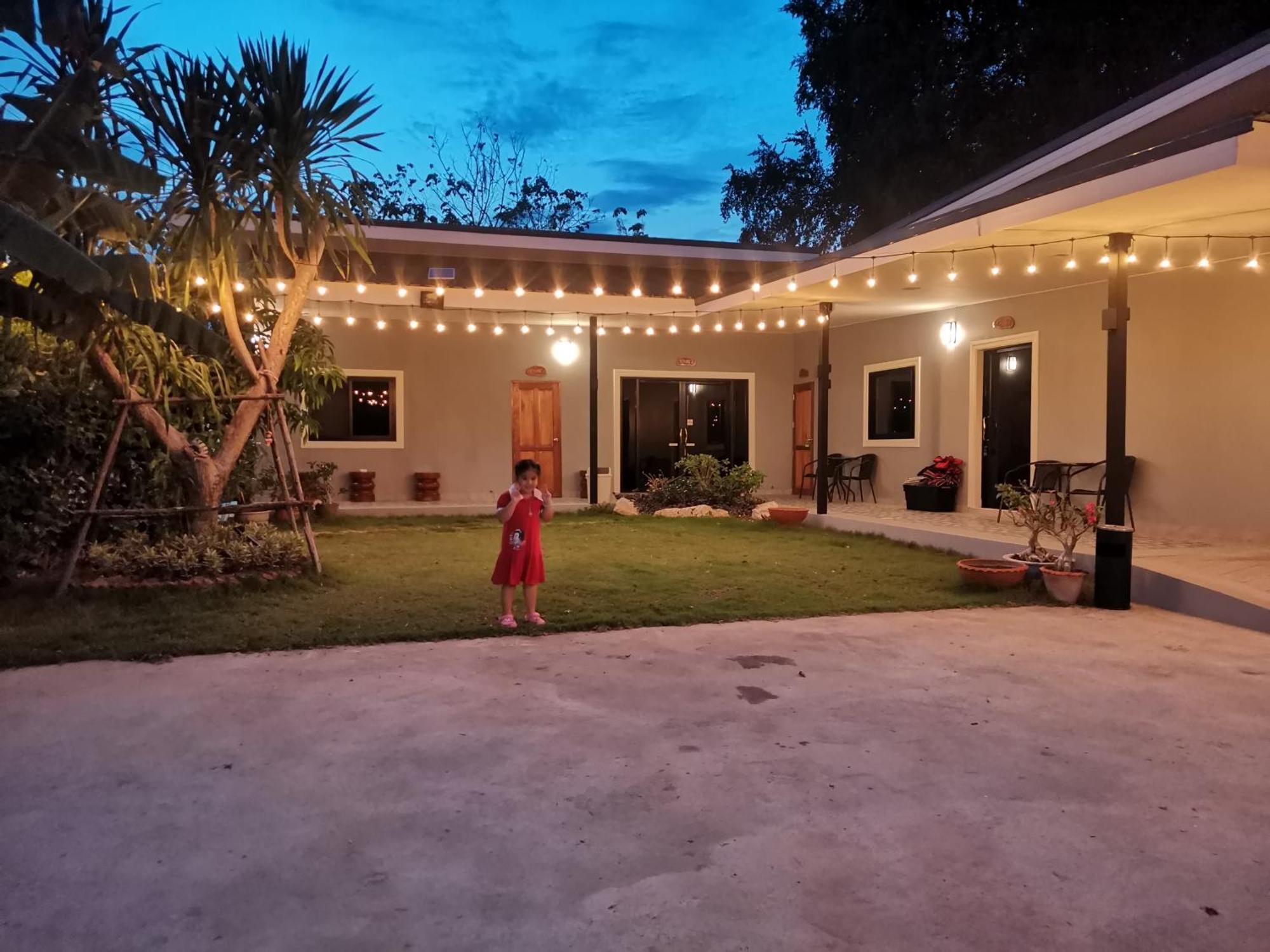 Numhom Resort Ban Nong Chum Saeng Luaran gambar