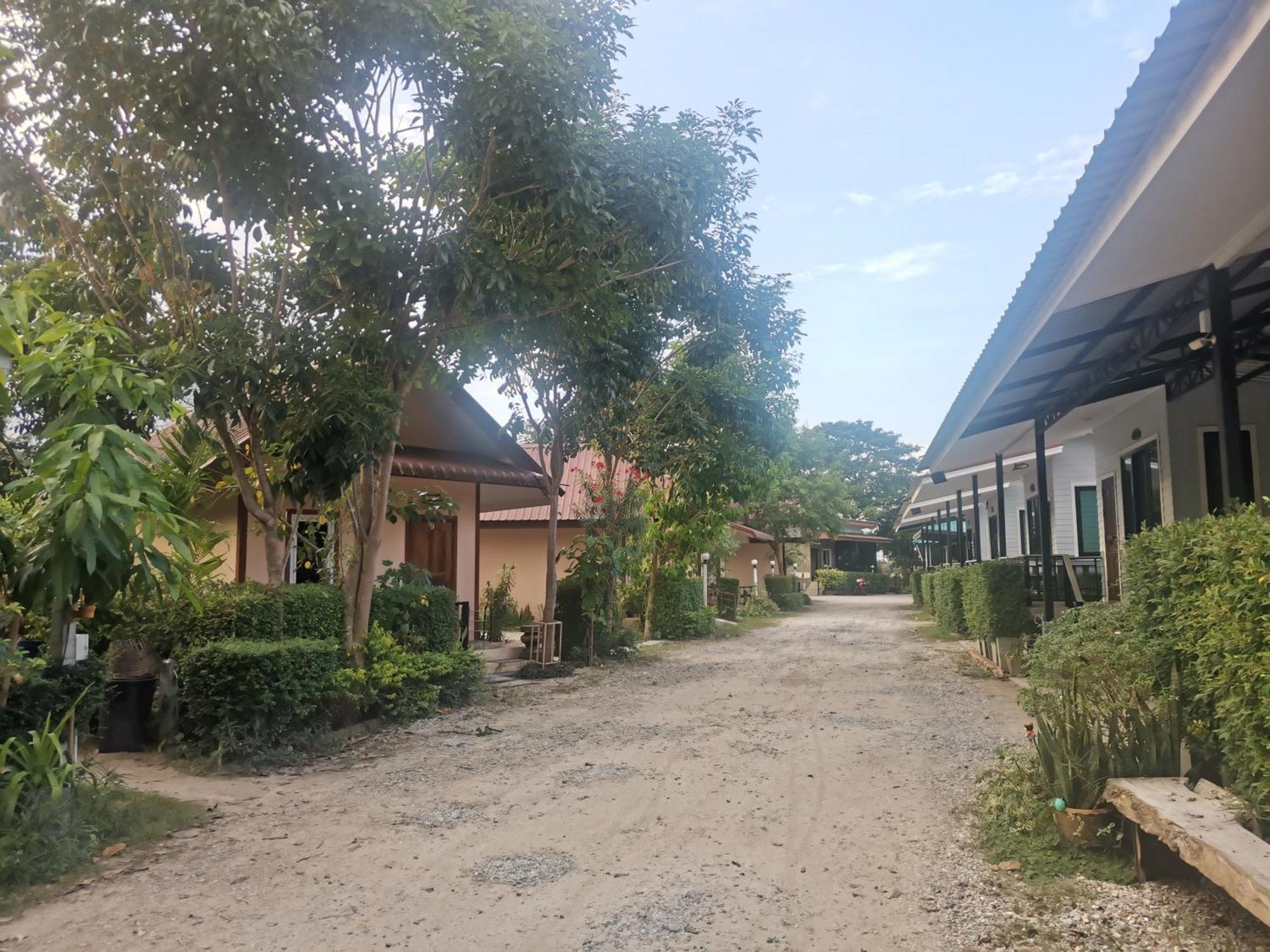 Numhom Resort Ban Nong Chum Saeng Luaran gambar