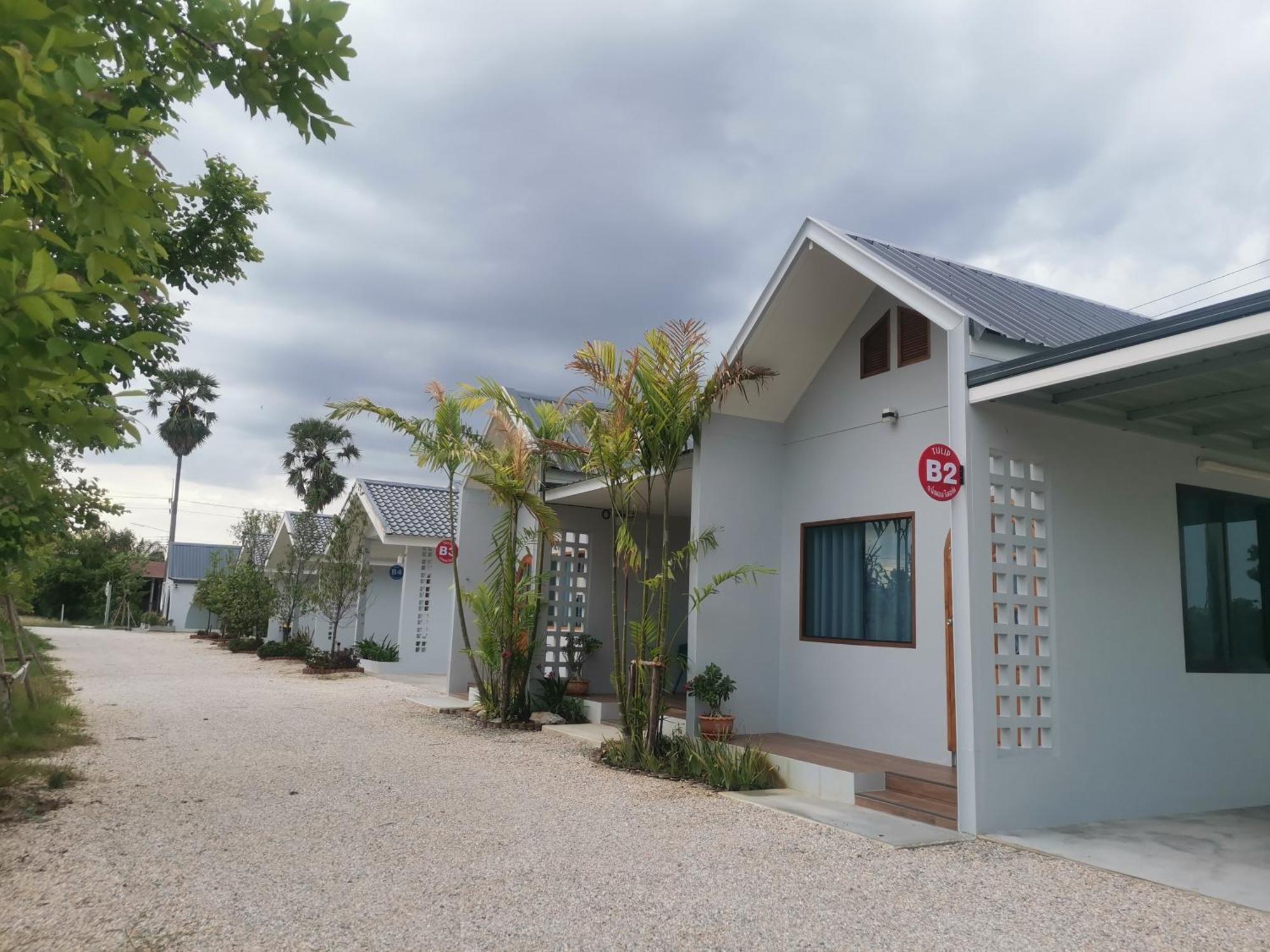 Numhom Resort Ban Nong Chum Saeng Luaran gambar